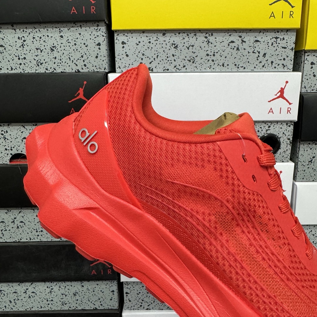 Alo Yoga Rnner A0590U_BRIGHT (RED) - Image 8