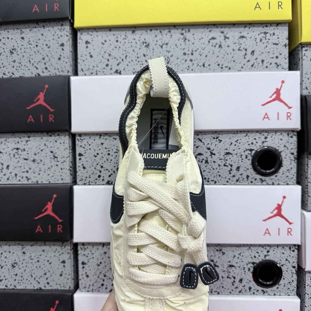 Nike Moon Shoe SP Jacquemus Alabaster - Image 5
