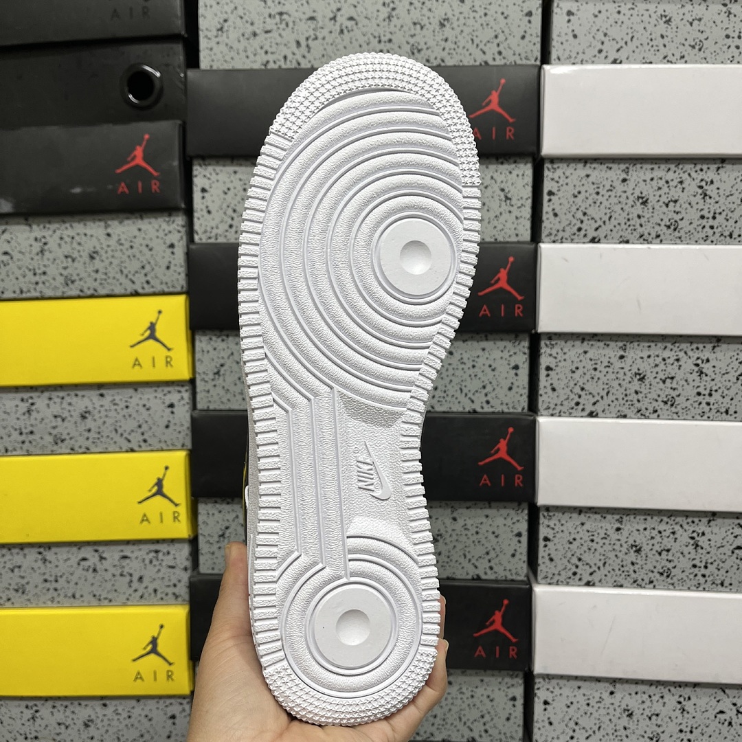 Nike Air Force 1 Low - Image 3