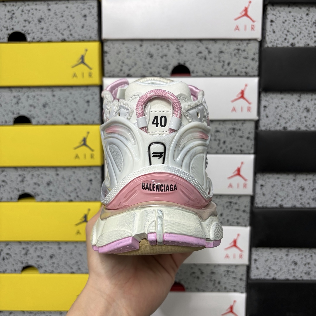 Balenciaga BLCG Runner 7.0 - Image 7