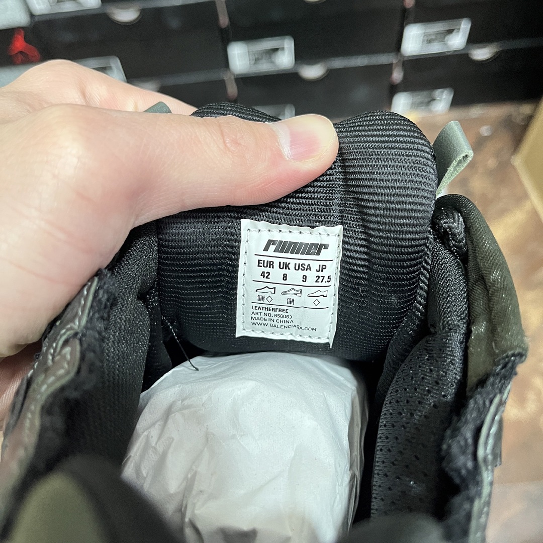 Balenciaga BLCG Runner 7.0 - Image 8