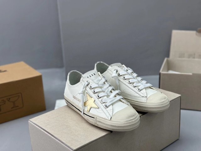 Golden Goose Deluxe Brand - Image 9
