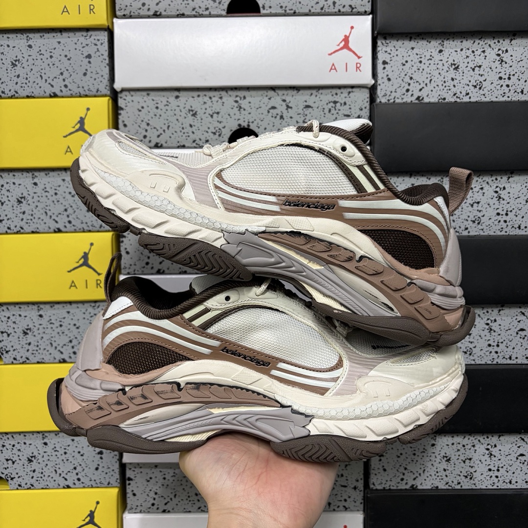 Balenciaga Triple S 2 - Image 9