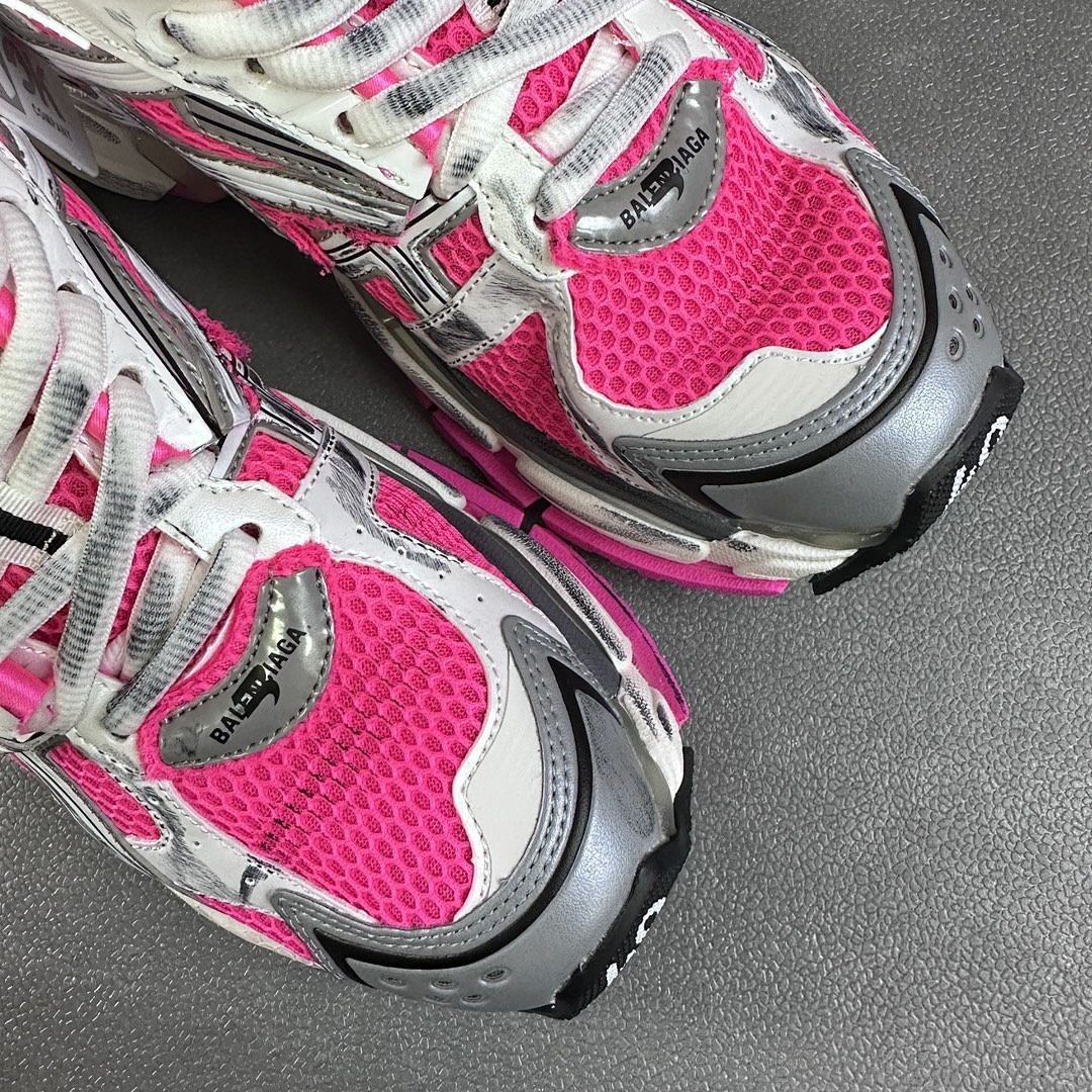 Balenciaga Runner - Image 31