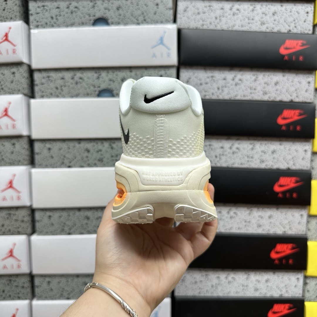 Nike Vomero Premium Sail Coconut Milk - Image 7