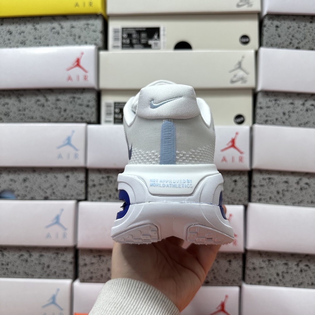 Nike Vomero Premium HQ2050-566 - Image 9