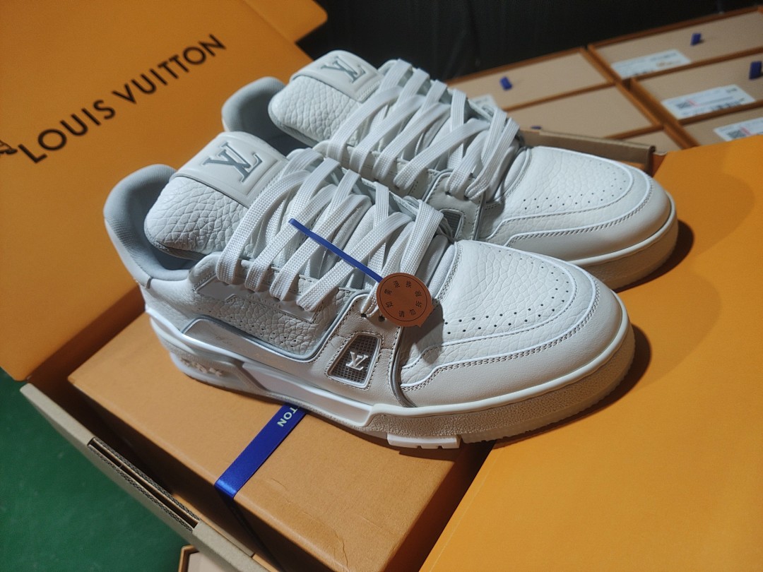 Louis Vuitton LV Trainer White Signature - Image 2