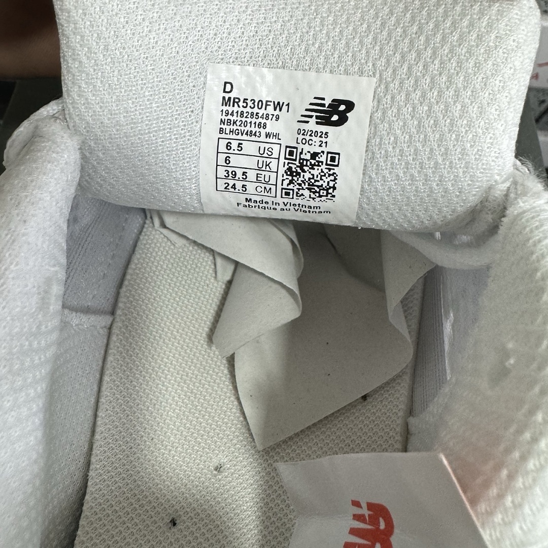 New Balance 530 (White Silver) - Image 2