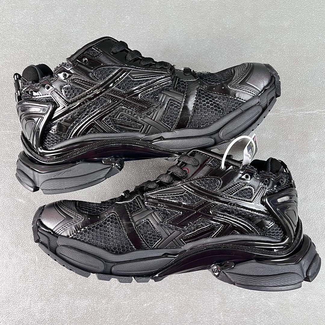 Balenciaga Runner - Image 16