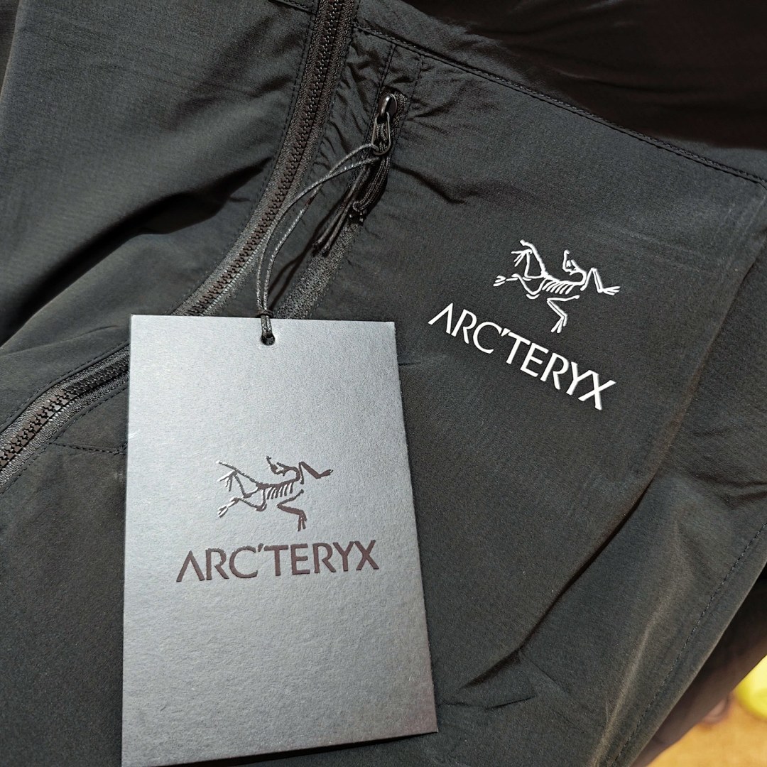 Arc'teryx Squamish Hoodie - Image 18