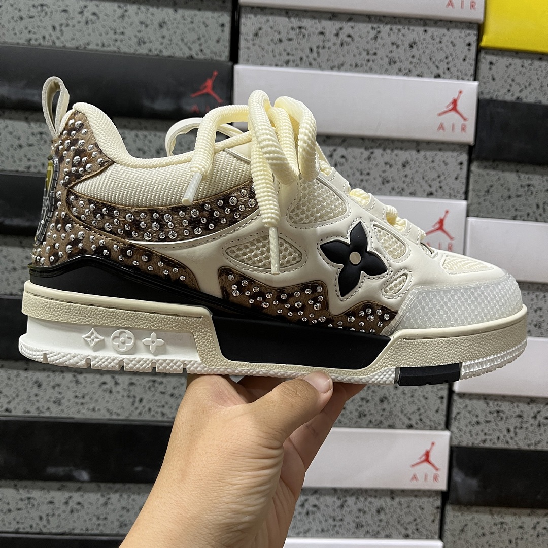 Louis Vuitton Skate Sneaker V3-10 - Image 6