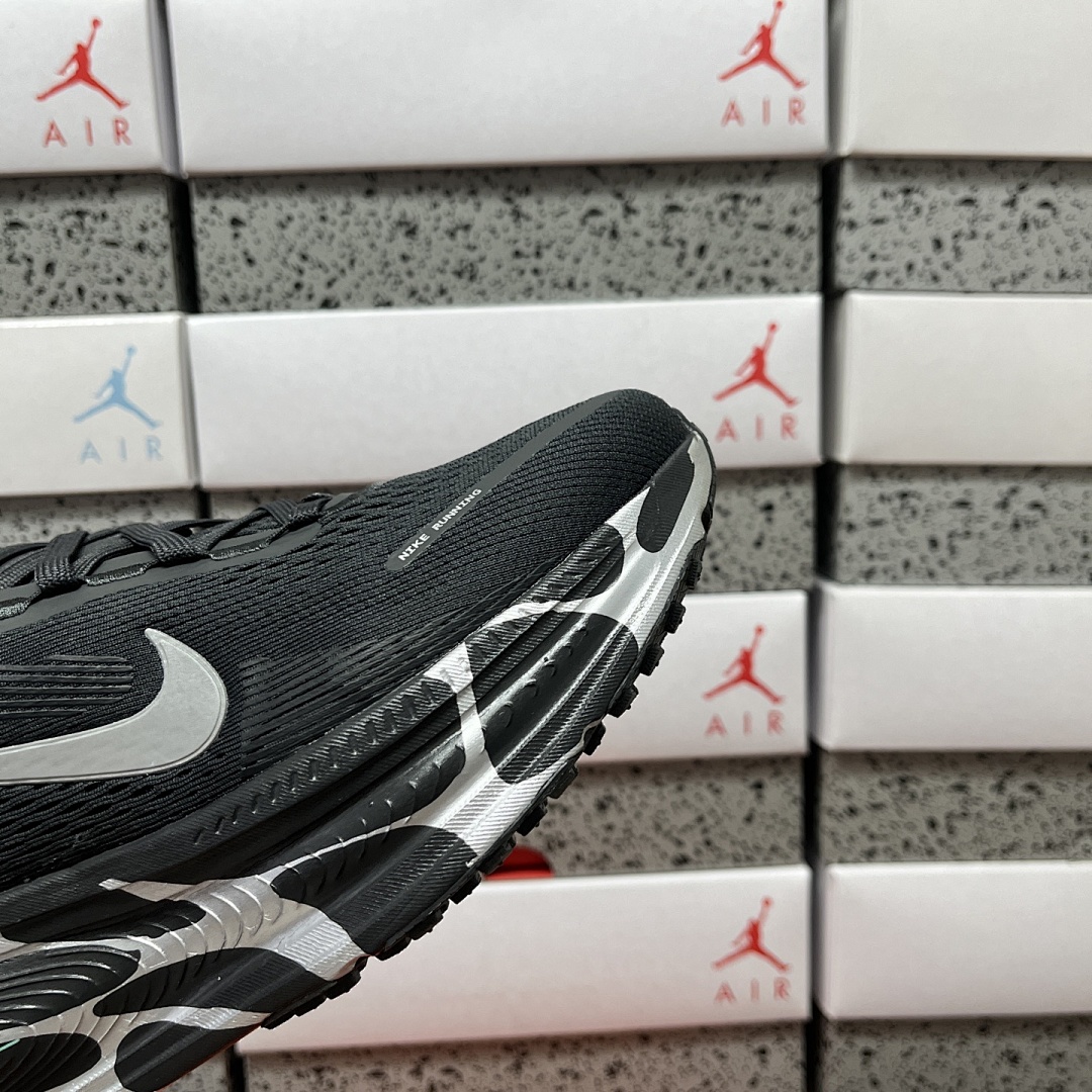 Nike Vomero 18 Anthracite Reflect (Silver) - Image 8