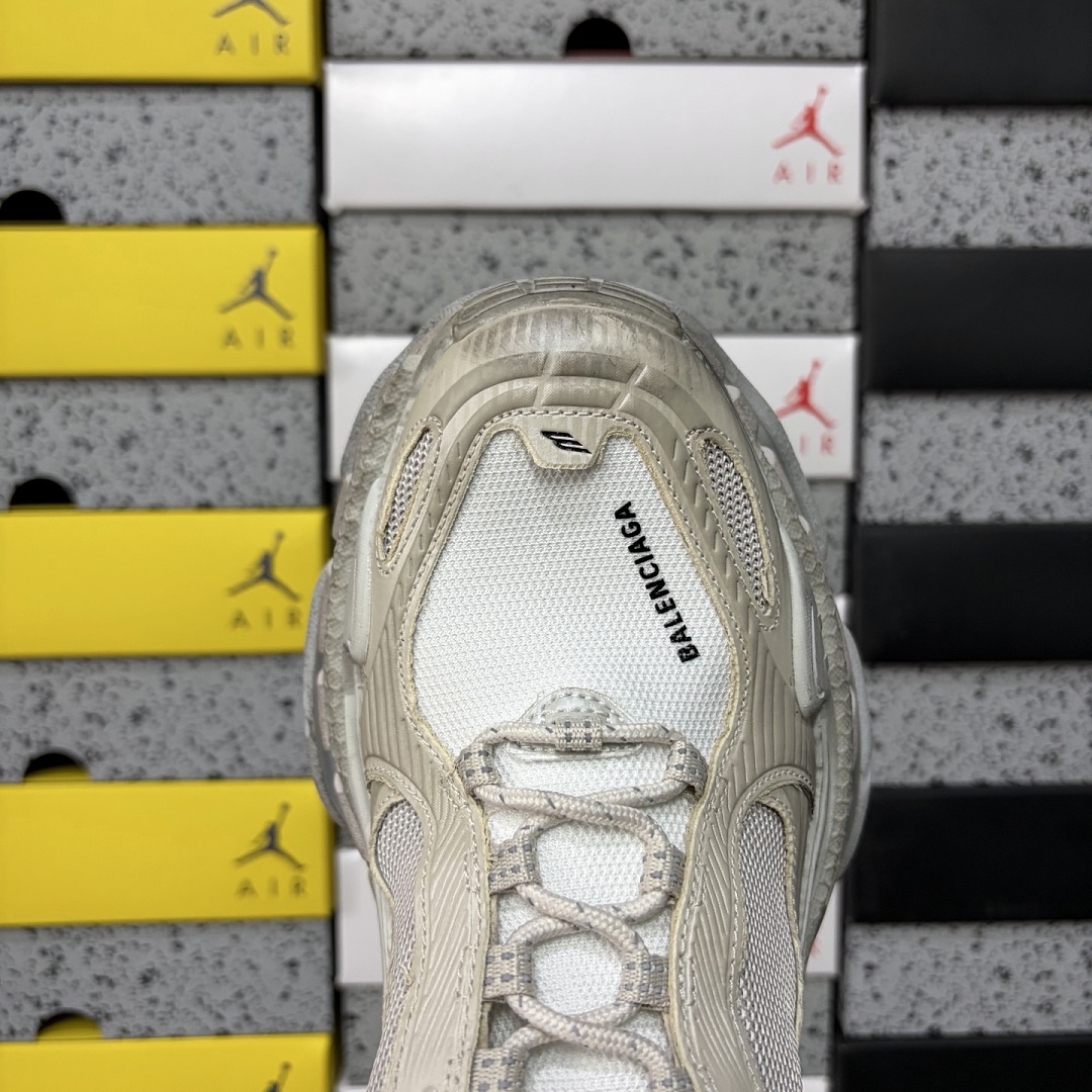 Balenciaga Triple S 2 - Image 4