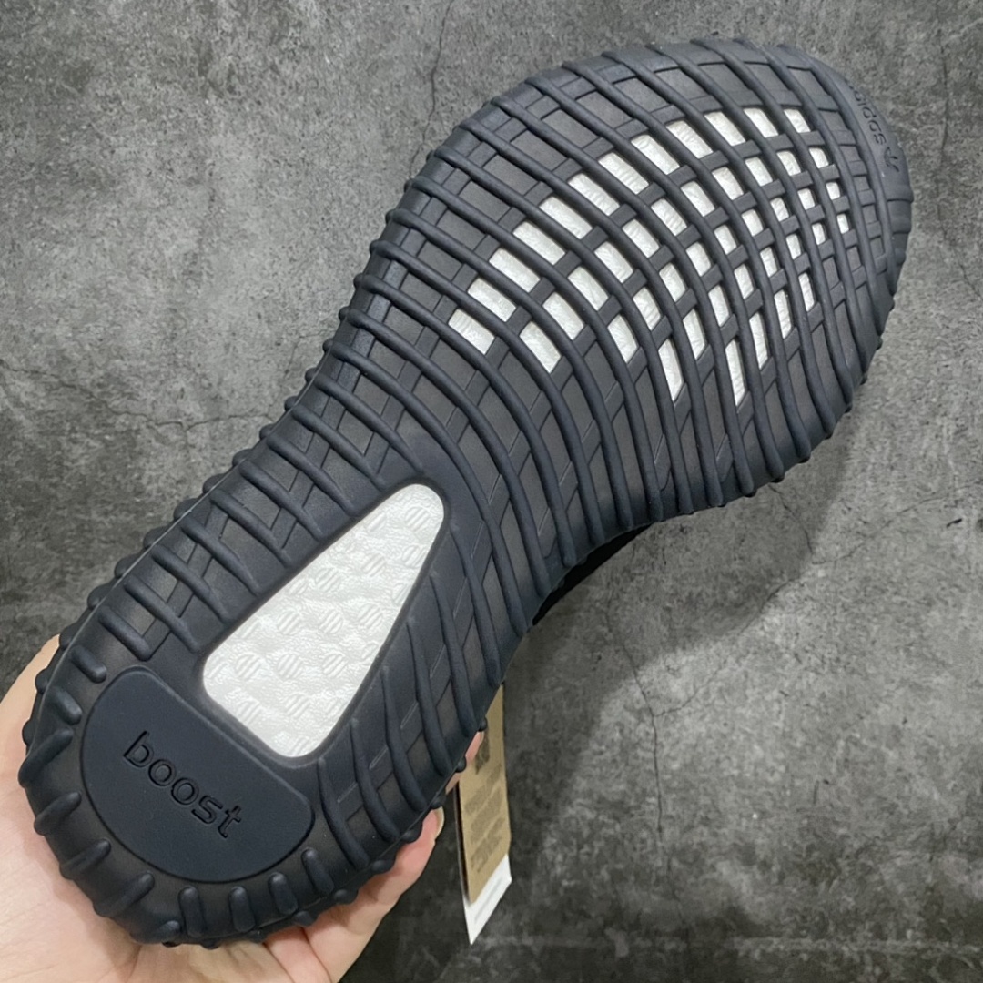 Adidas Yeezy 350 - Image 2