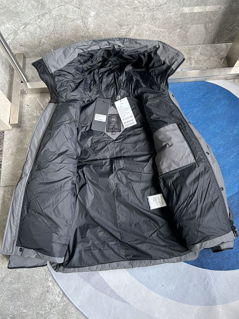 Canada Goose Macmillan Parka Jacket - Image 68