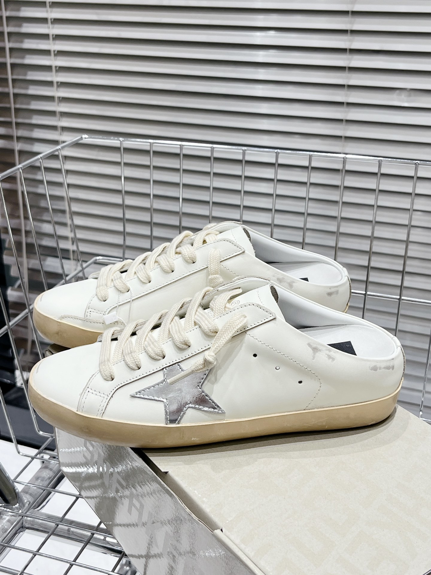 Golden Goose Deluxe Brand 21 - Image 10