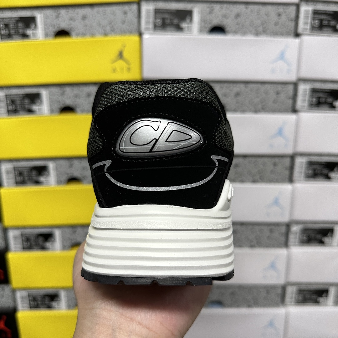 Dior B30 - Image 2
