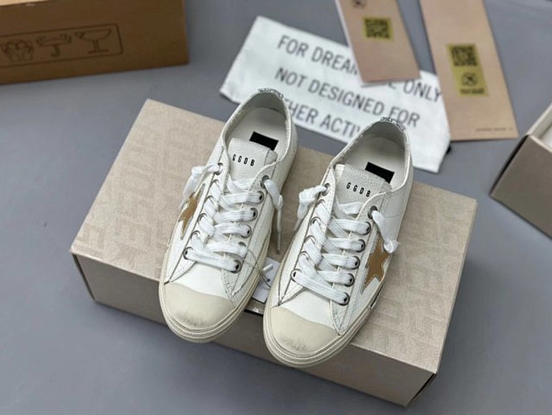 Golden Goose Deluxe Brand - Image 7