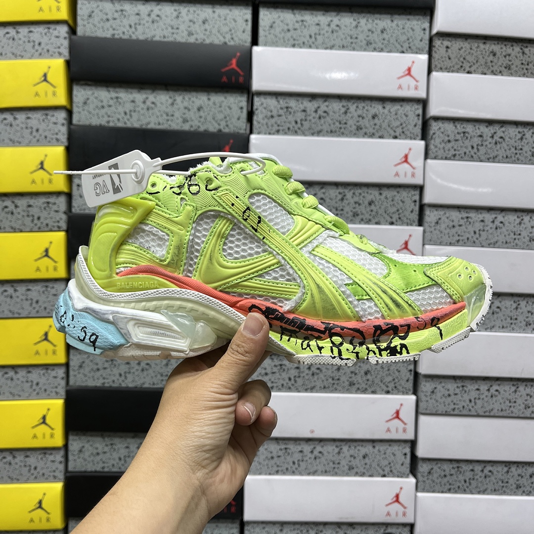Balenciaga BLCG Runner - Image 27