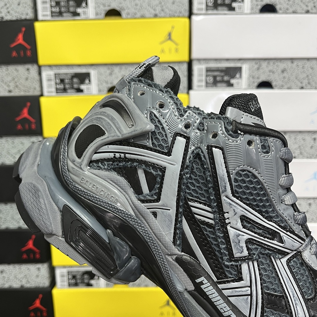 Balenciaga BLCG Runner 7 Gen - Image 3