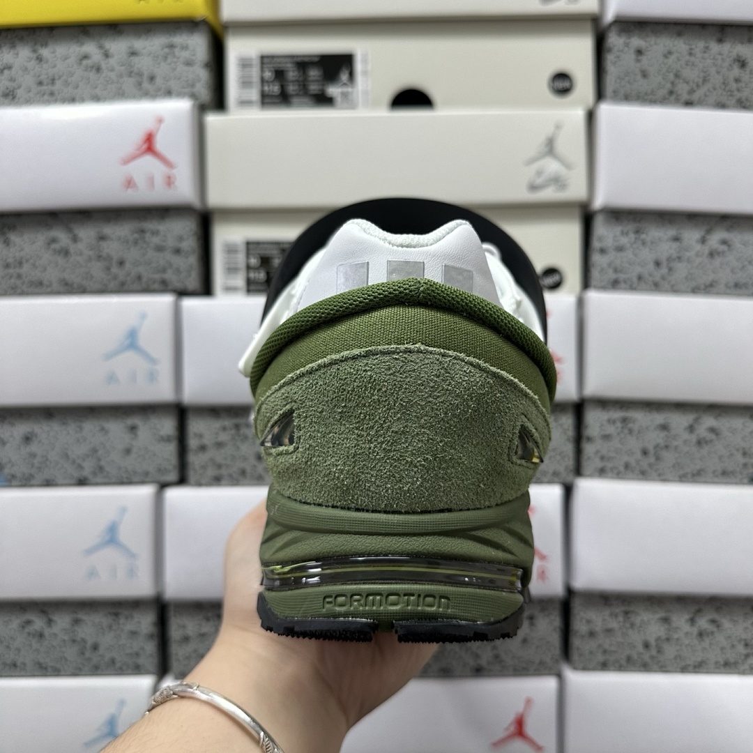 On Running Response Trail 2 Raf Simons - Image 5