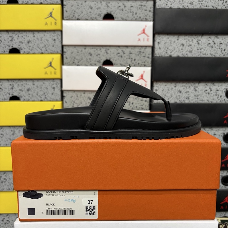 Hermes Chypre Sandal Flip Flops