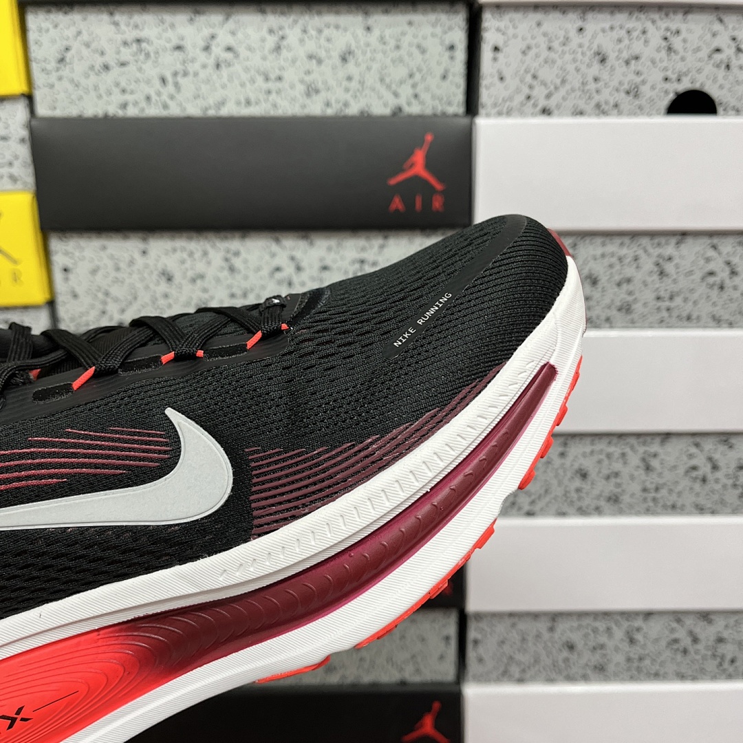 Nike Zoom Vomero - Image 6