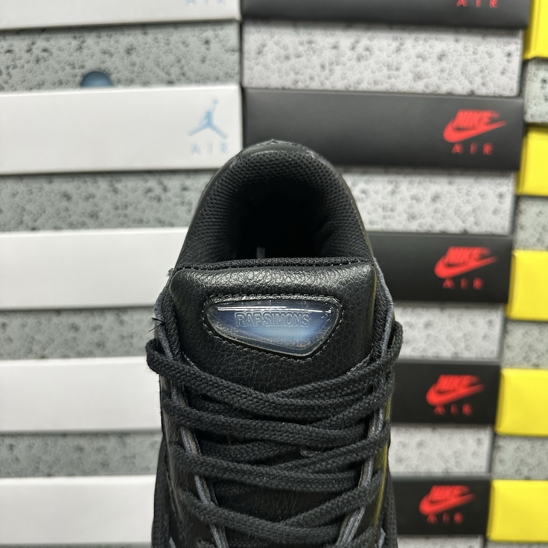 On Running Ozweego - Image 8