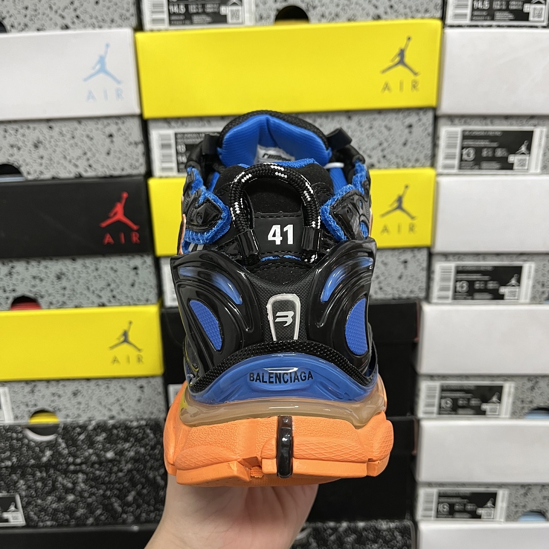 Balenciaga BLCG Runner 7.0 - Image 6