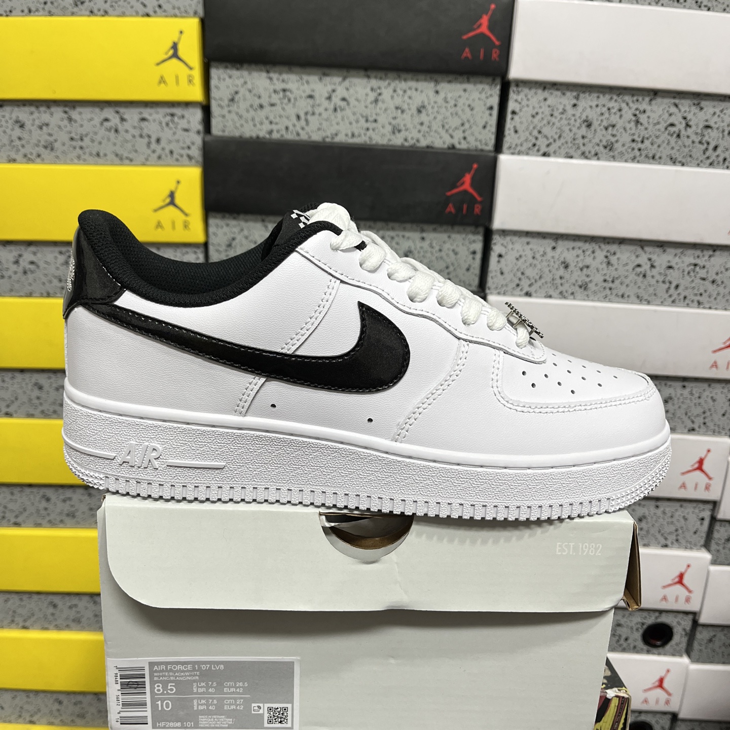 Nike Air Force 1 Low - Image 11