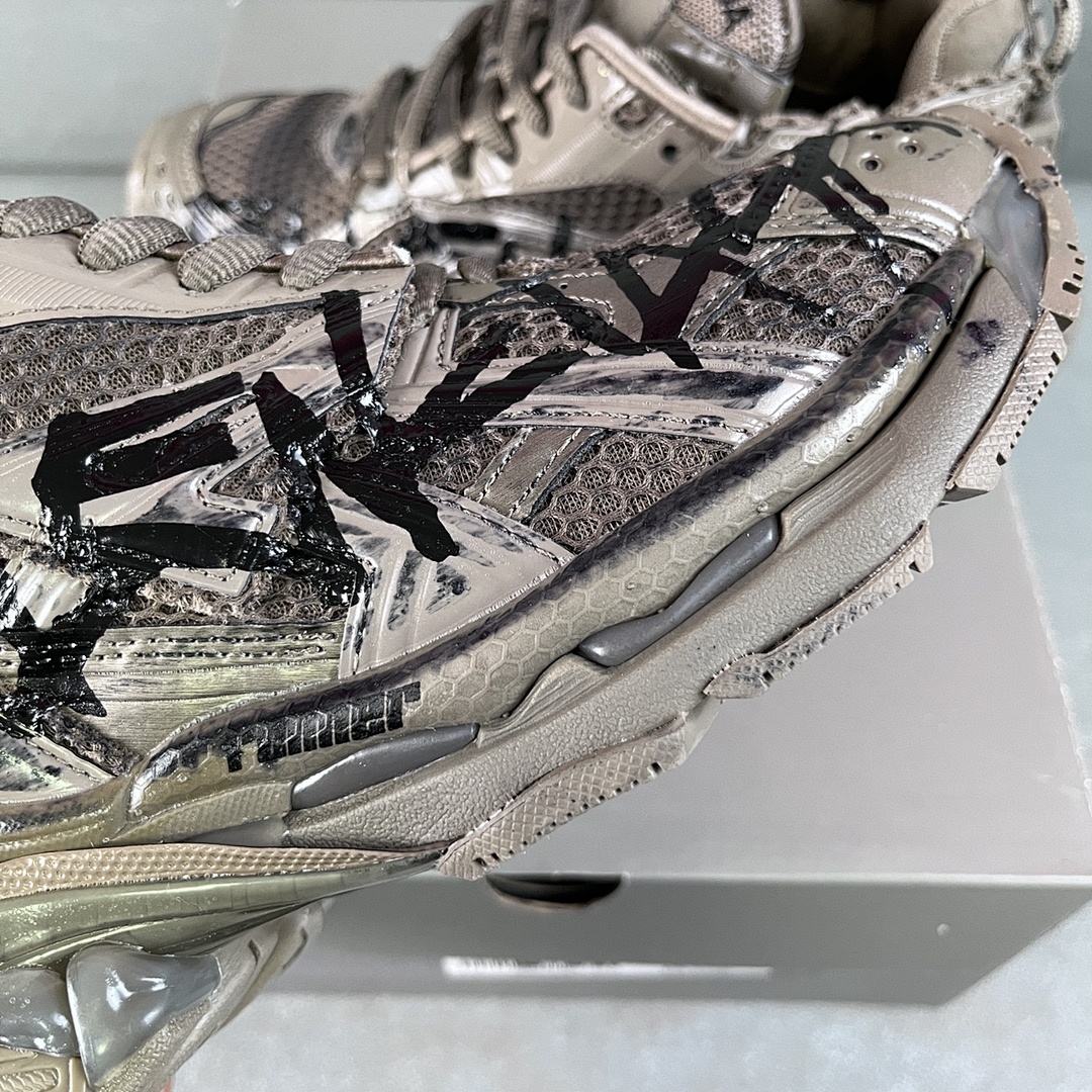 Balenciaga Runner - Image 26