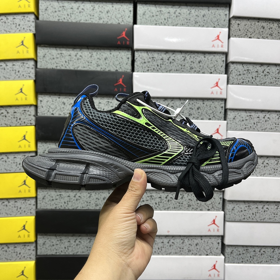 Balenciaga BLCG 3Xl - Image 3