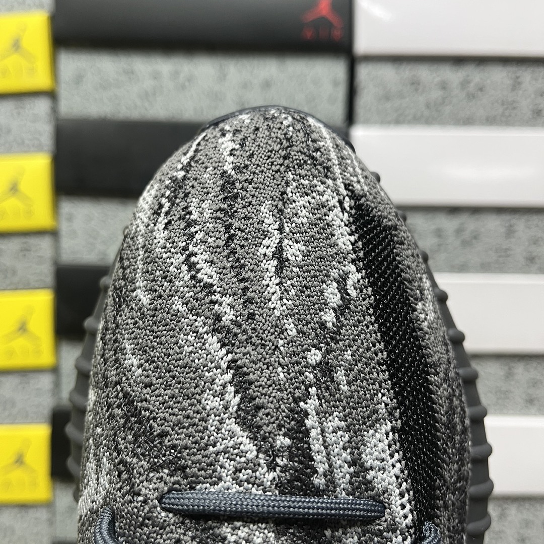 Adidas Yeezy Boost 350 V2 - Image 5