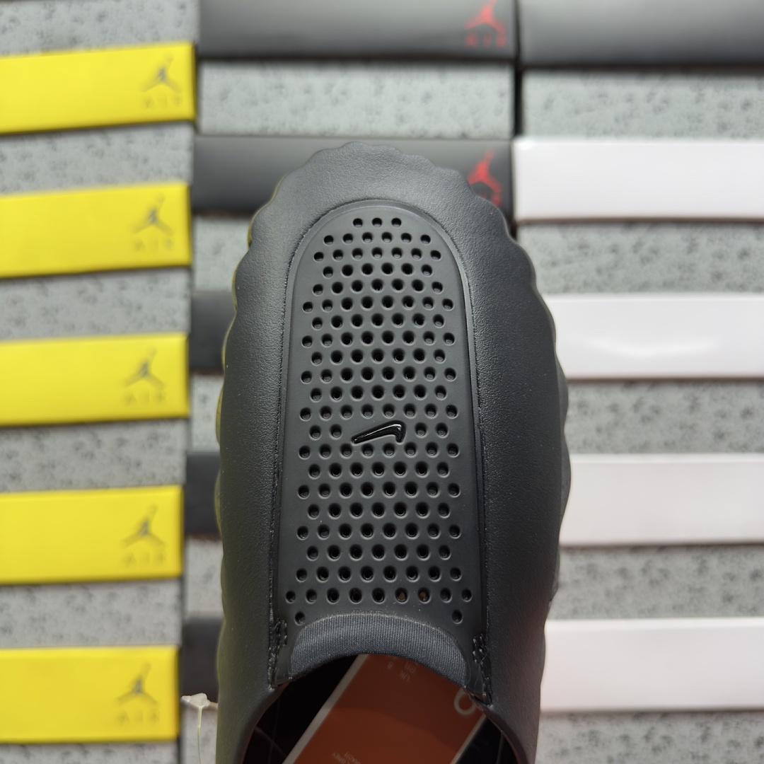 Nike Mind 001 Slide (Triple Black) - Image 2