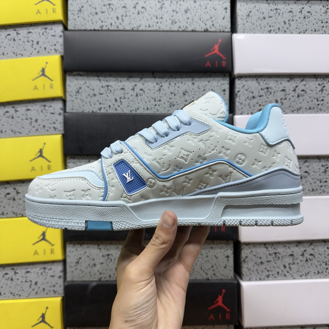 Louis Vuitton Trainer 2-19 - Image 4