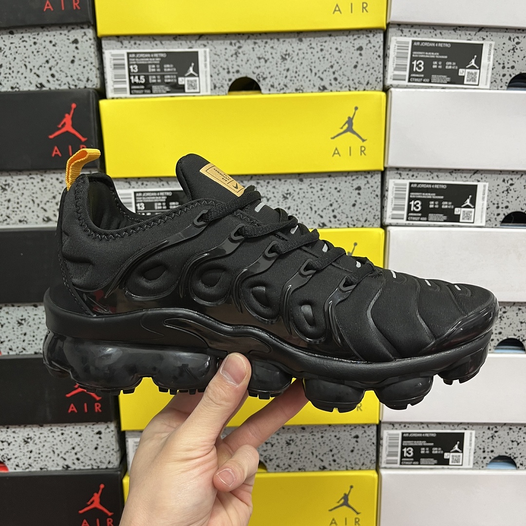 Nike Air VaporMax Plus - Image 6