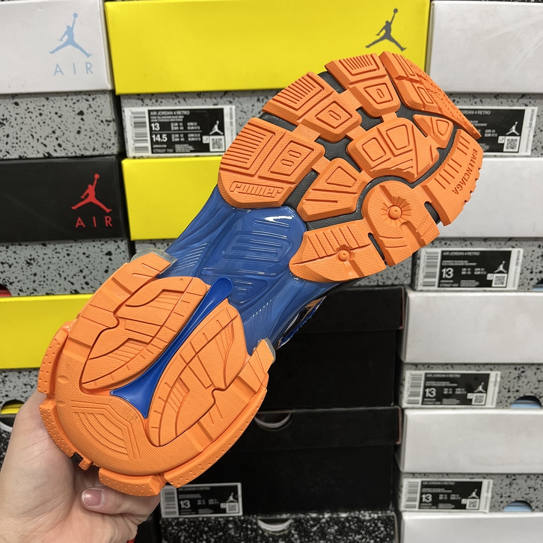 Balenciaga BLCG Runner 7.0 - Image 9