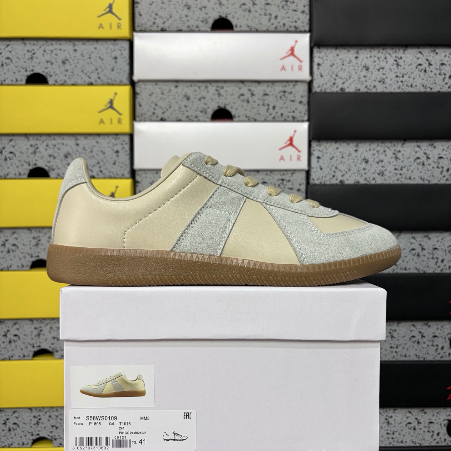 On Running Maison Margiela Replica - Image 13