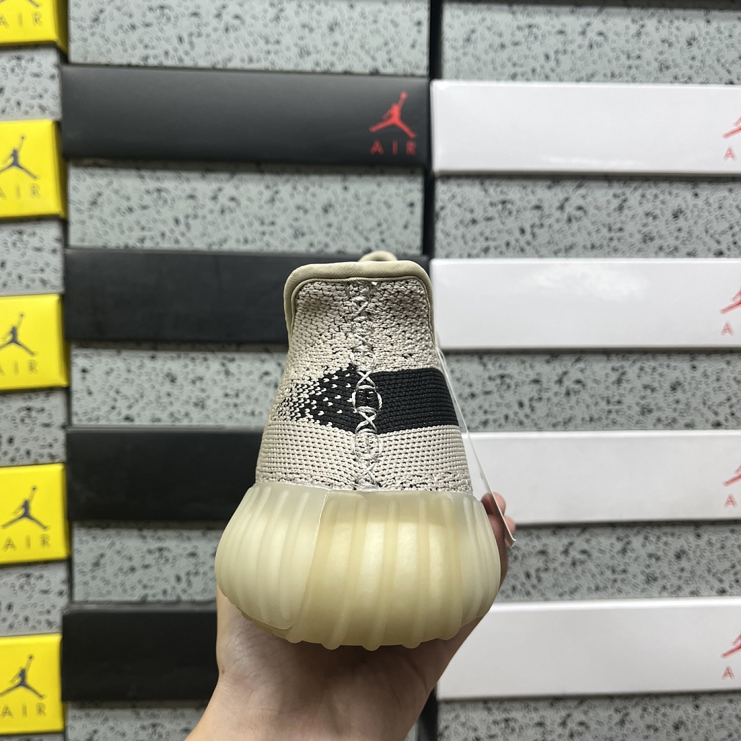 Adidas Yeezy Boost 350 V2 - Image 6
