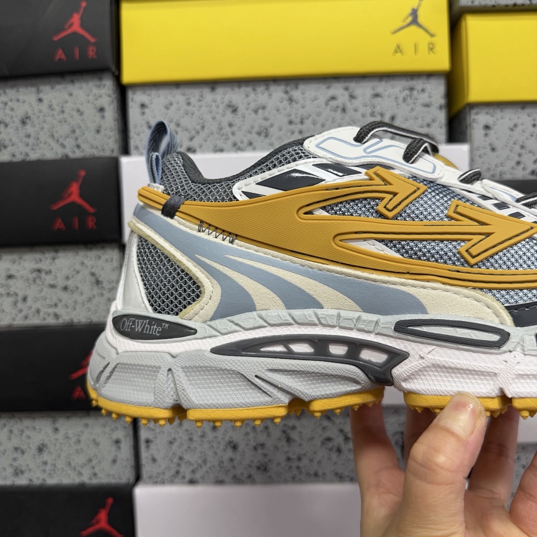 Off-White Be Right Back - Image 2