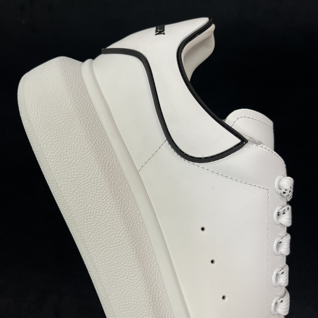 Alexander McQueen Alexander McQueen - Image 9