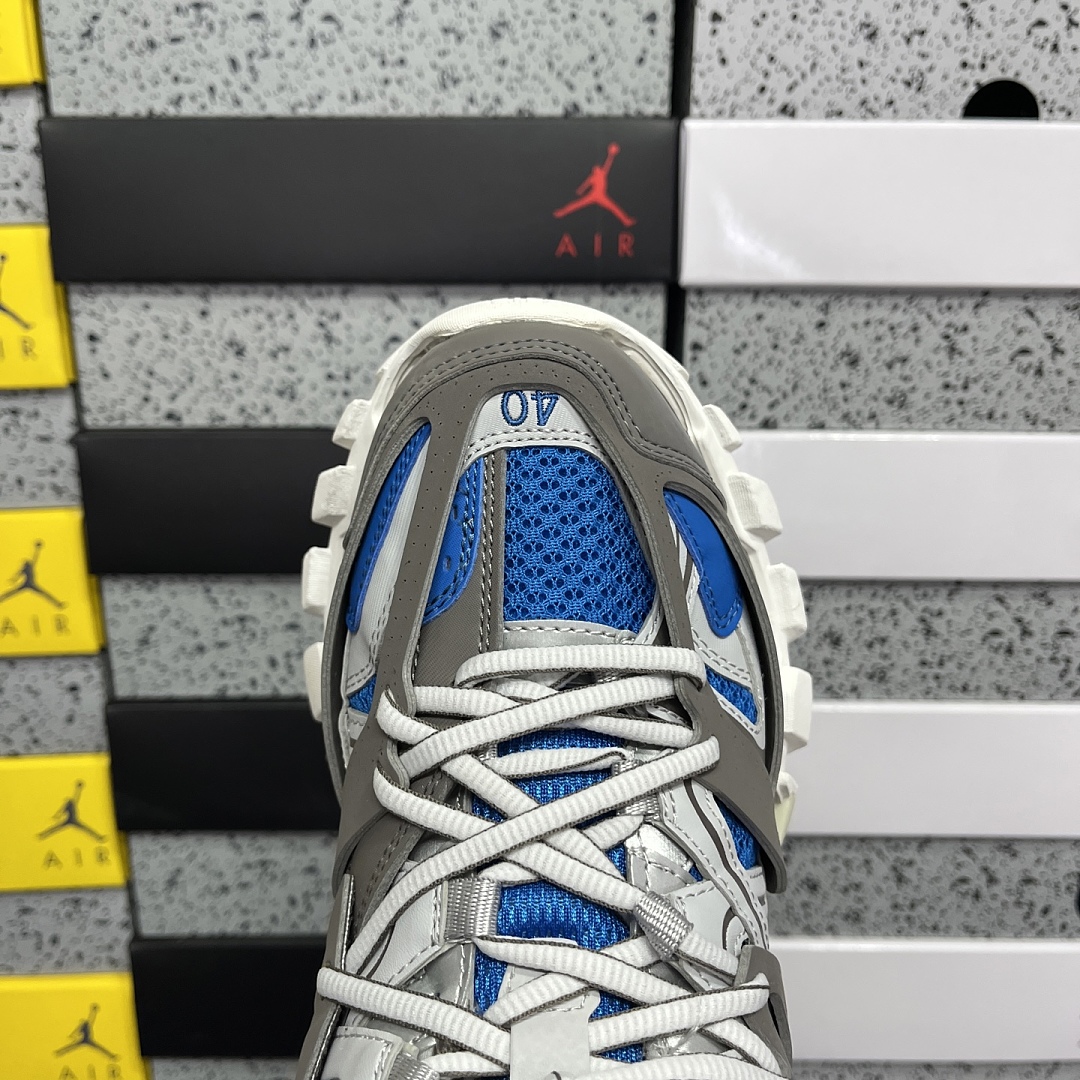 Balenciaga Track - Image 10