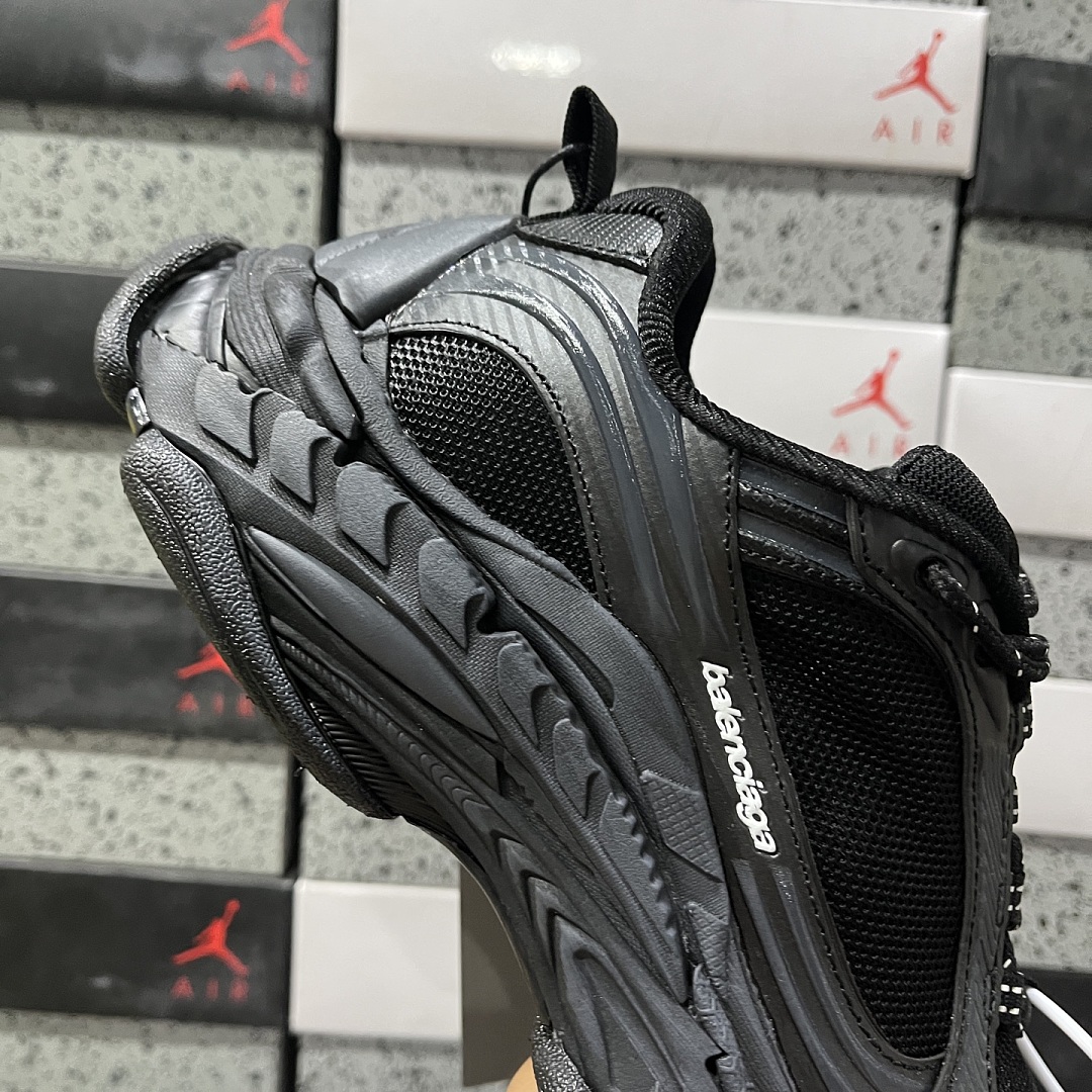 Balenciaga Triple S 2 - Image 7