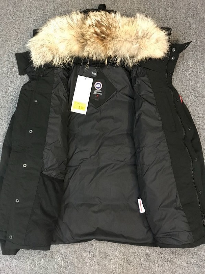 Canada Goose Wyndham Parka - Image 89