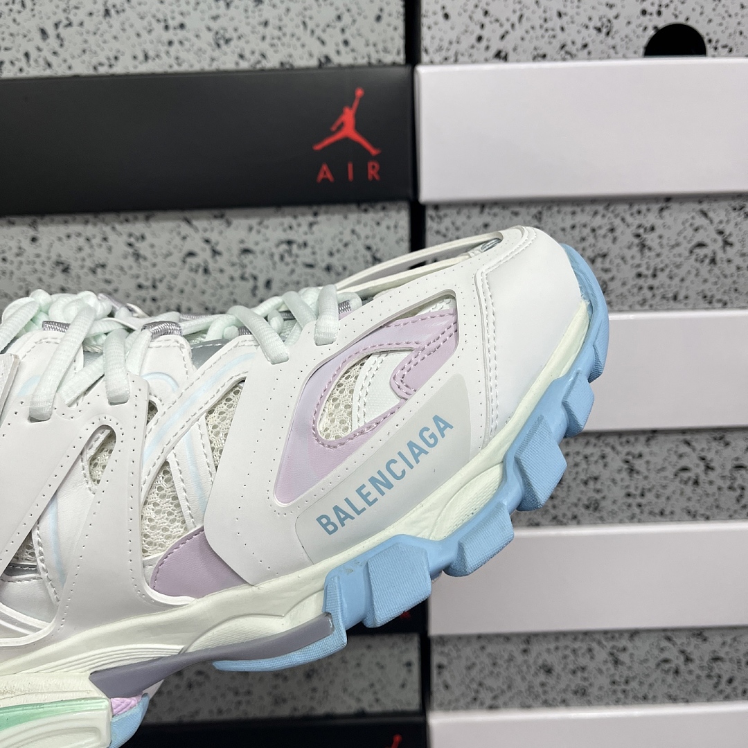 Balenciaga Track - Image 4