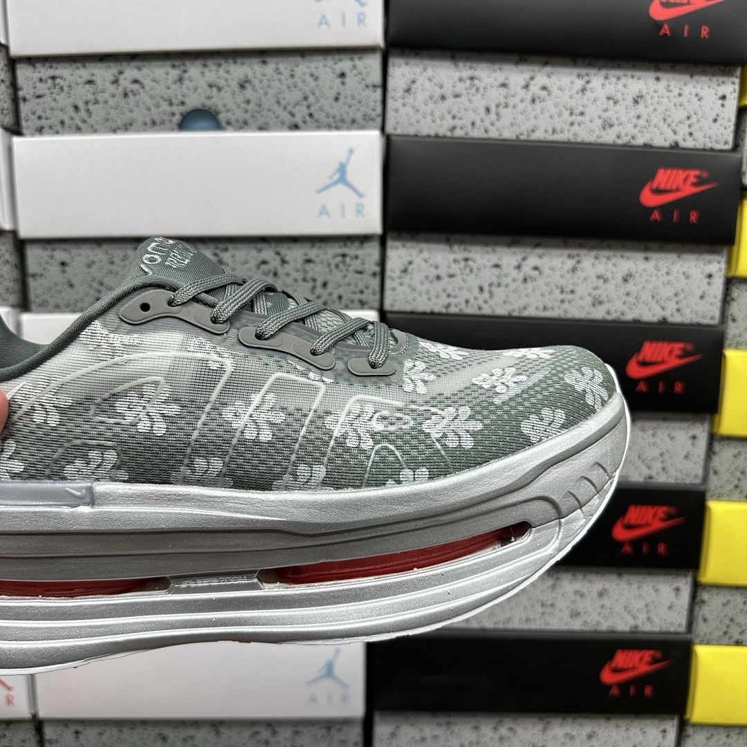 Nike Vomero Premium QS Fleur De-Lis Geyser (Grey) - Image 6