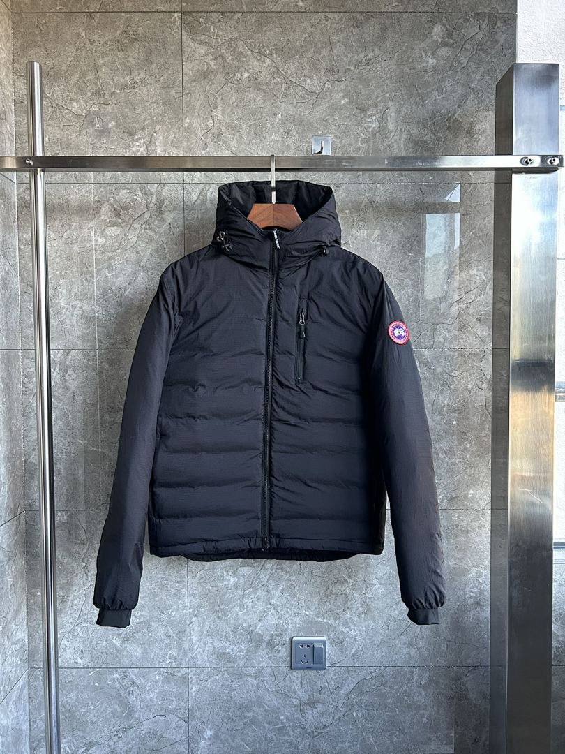 Canada Goose Label Lodge Hoody Jacket - Image 3