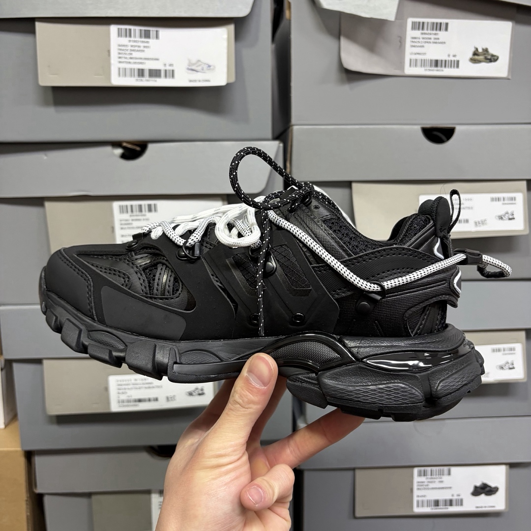 Balenciaga Track Trail Laces 3.0 - Image 5