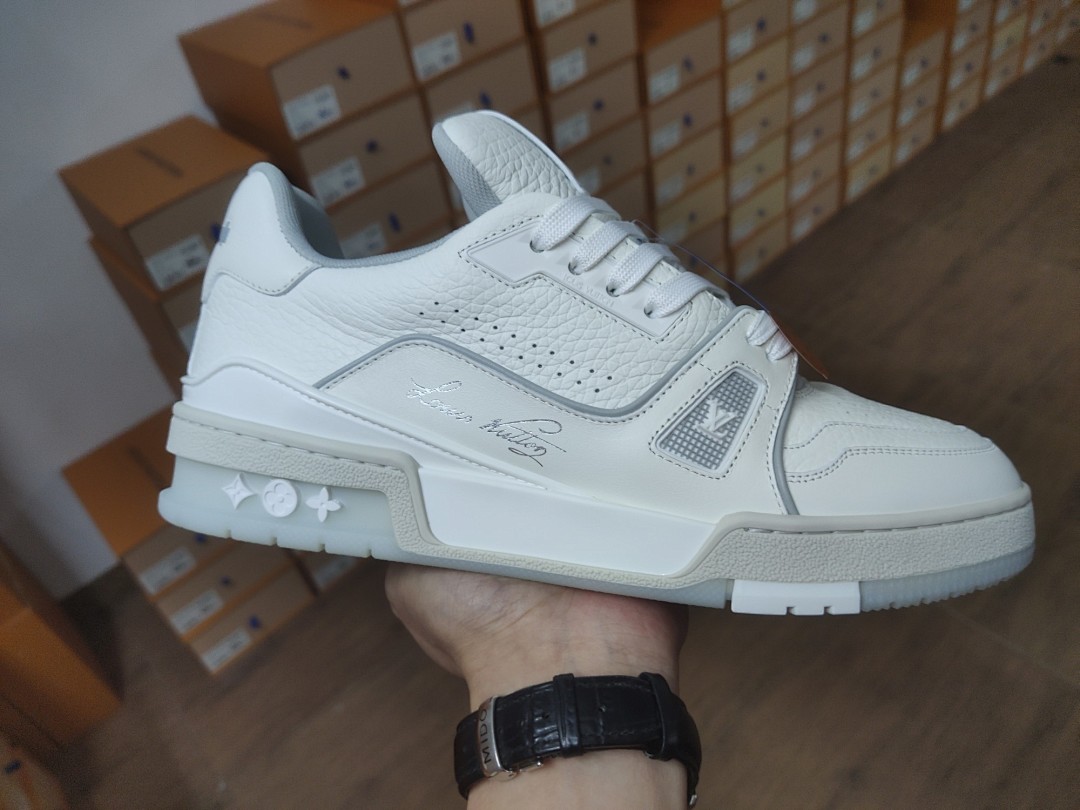 Louis Vuitton LV Trainer White Signature - Image 4
