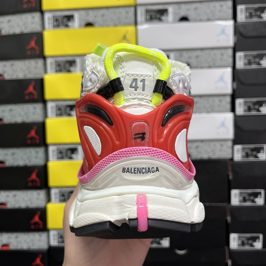 Balenciaga BLCG Runner 7.0 - Image 2